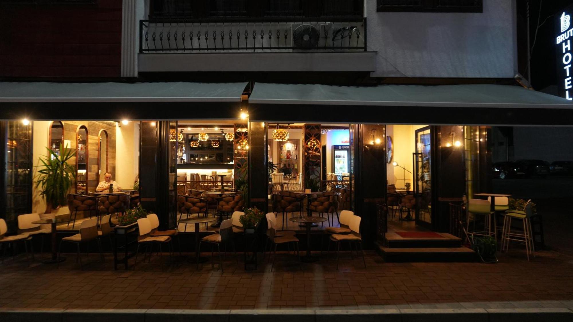Bruti Hotel プリズレン エクステリア 写真