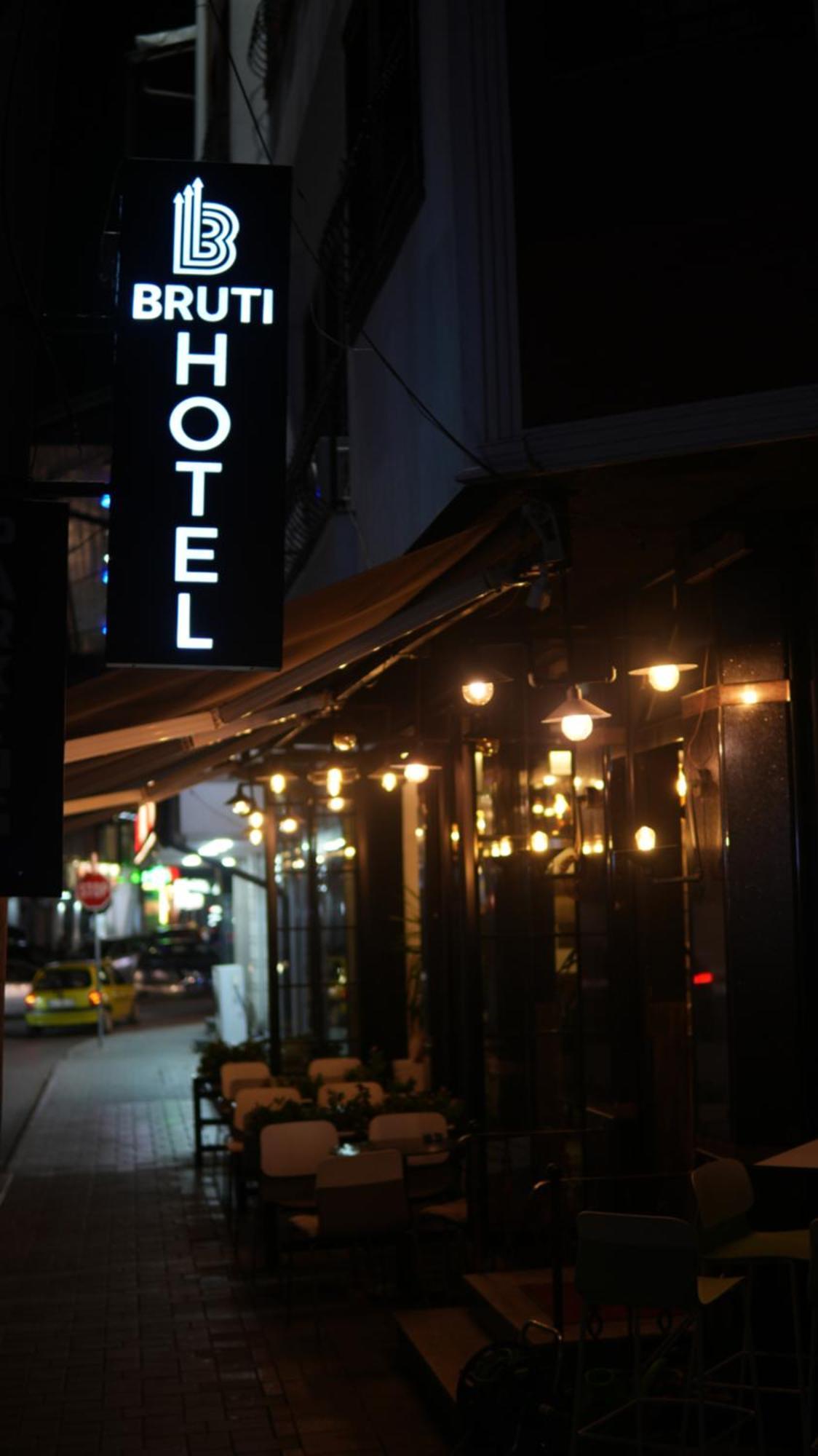 Bruti Hotel プリズレン エクステリア 写真